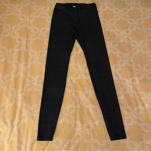 Old Navy Active Compression Leggings - Black Stripe